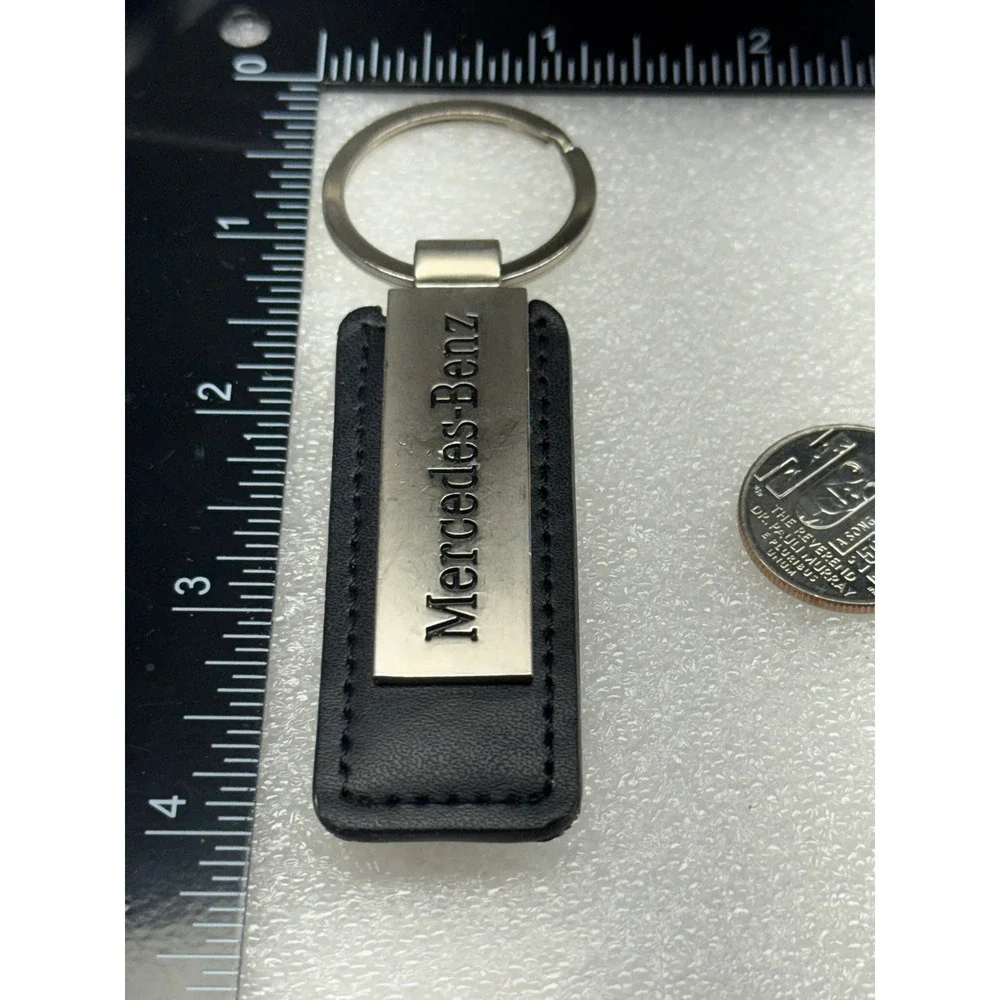 Mercedes Benz of Gilbert Keychain Leather Metal Silver Tone Key‎ Ring Key Fob